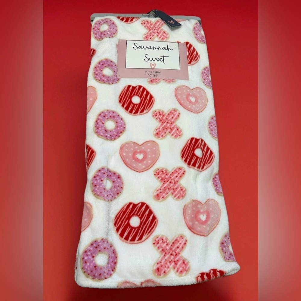 Savannah Sweet X And O Donuts Valentine Throw Super Soft & Plush  50x60”